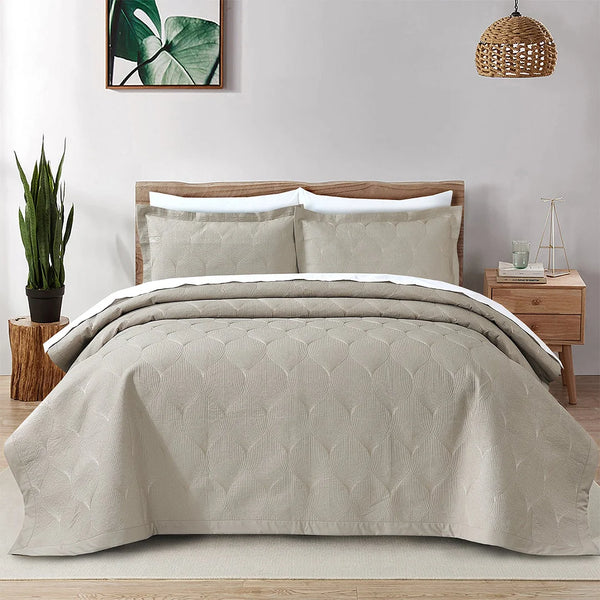 Allium Quilted Bedspread Set