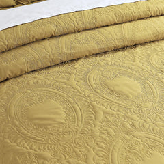 Medallion Bedspread Set