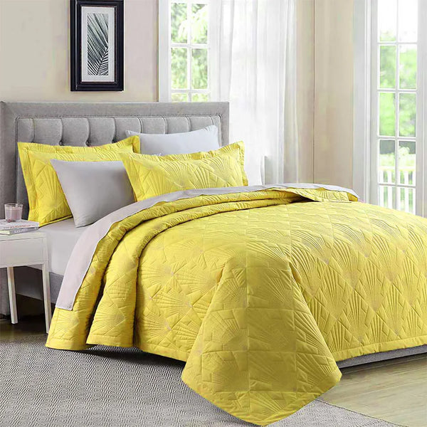 Spatial Bedspread Set