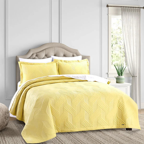 Wriggle Quilted Bedspread Set