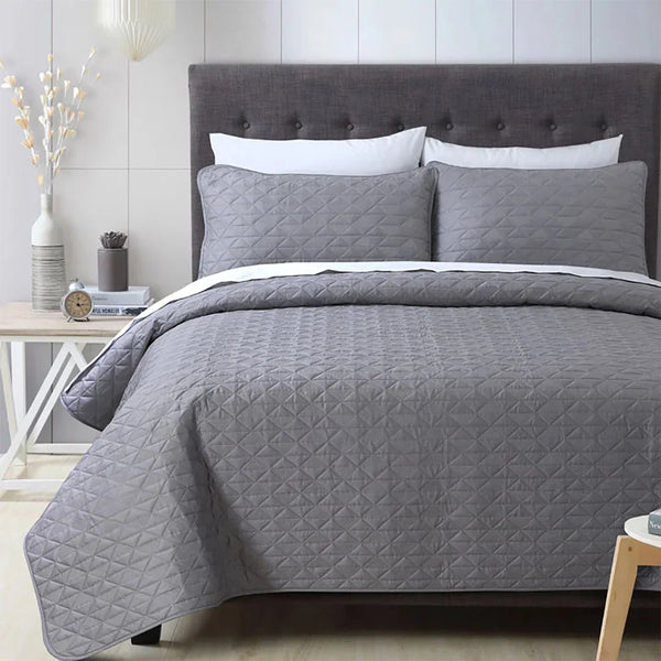 Zenith Bedspread Set