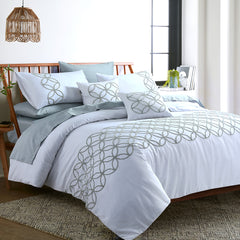 Wispy Tufted Quilt Cover Set
